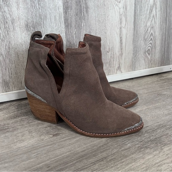 Jeffrey Campbell Shoes - Jeffrey Campbell Cromwell Cowboy Boot Womens 6 Western Festival Rodeo Metal Tip